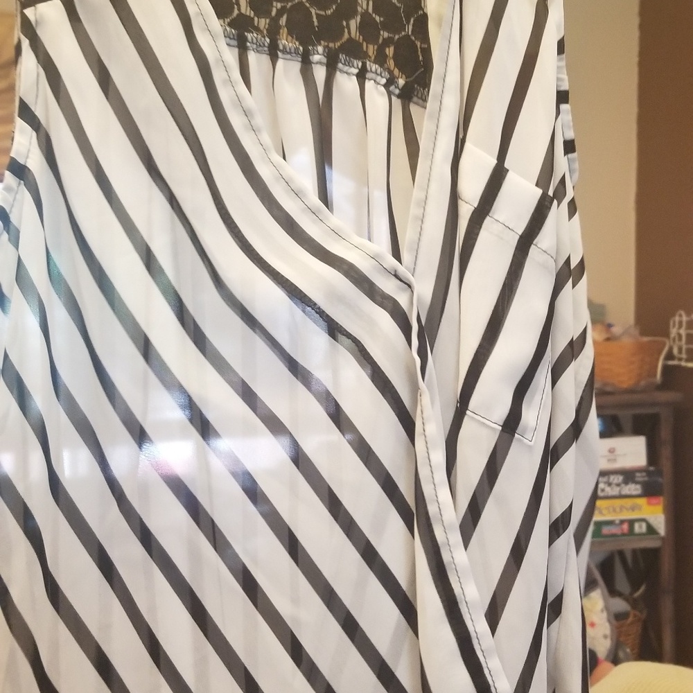 Black white papaya tanktop